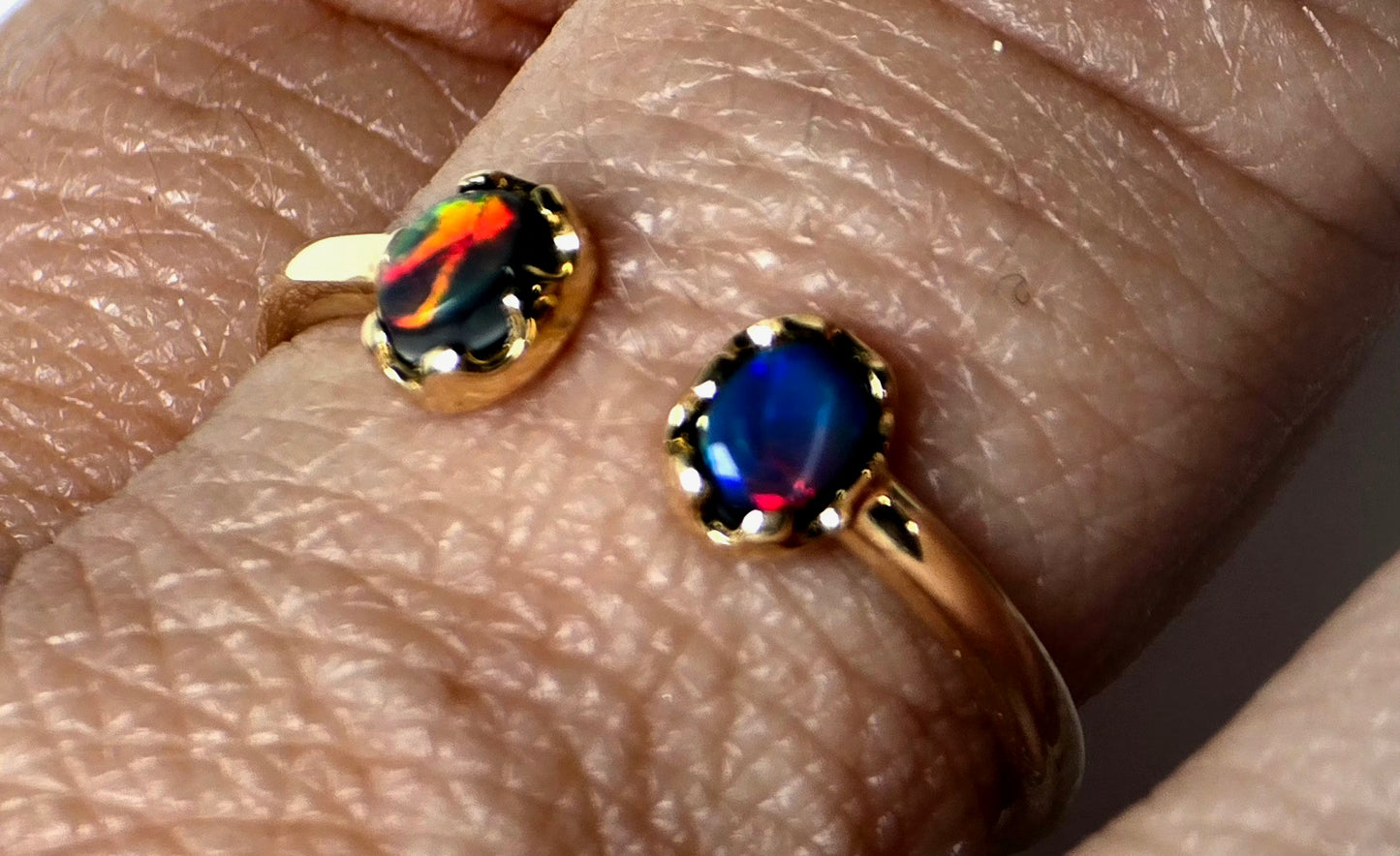 Coogee Ring Black Opal 14K Yellow Gold