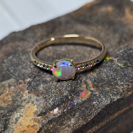 14K Gold Ring with Natural Opal, Sapphires & Amethysts
