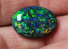 Load image into Gallery viewer, Black OPAL MAGIC 5.10 CARATS FROM LIGHTNING RIDGE
