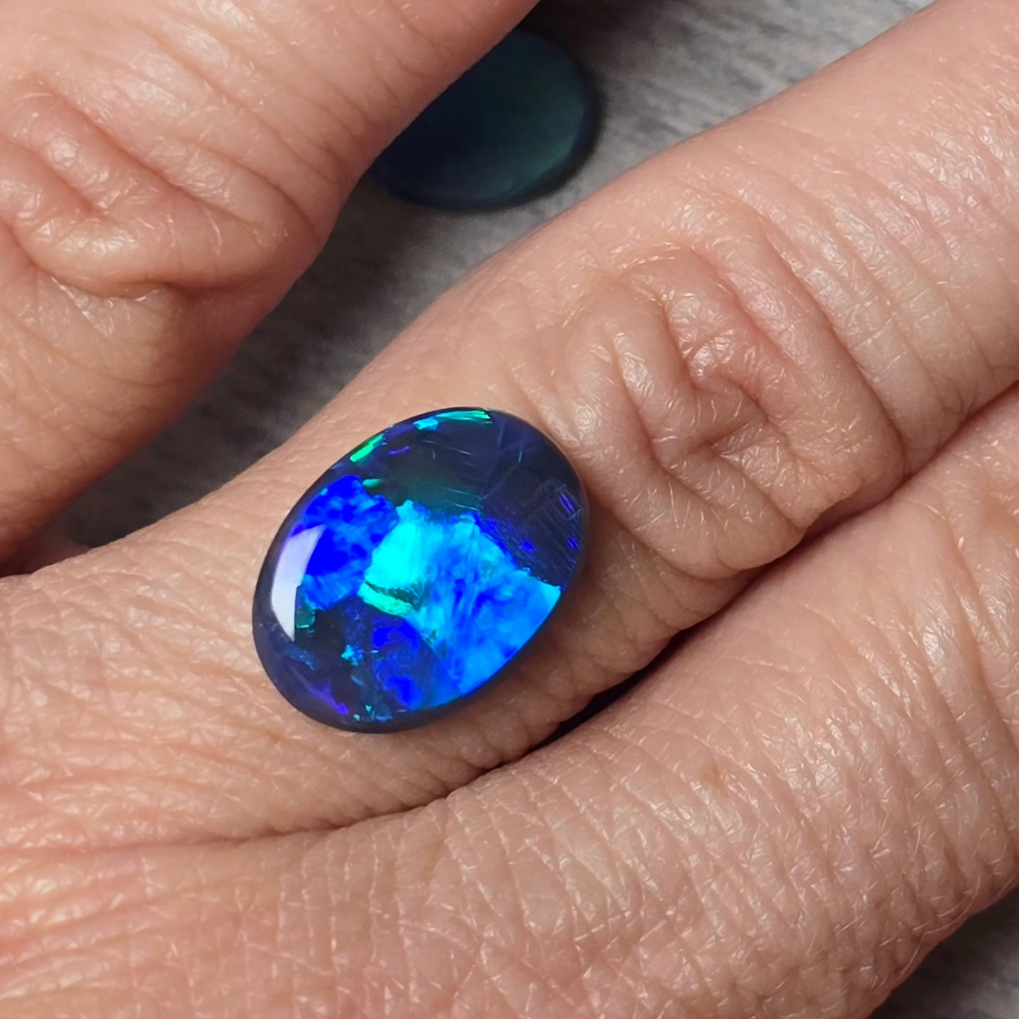 COBALT ON BLACK 2.70 Carats