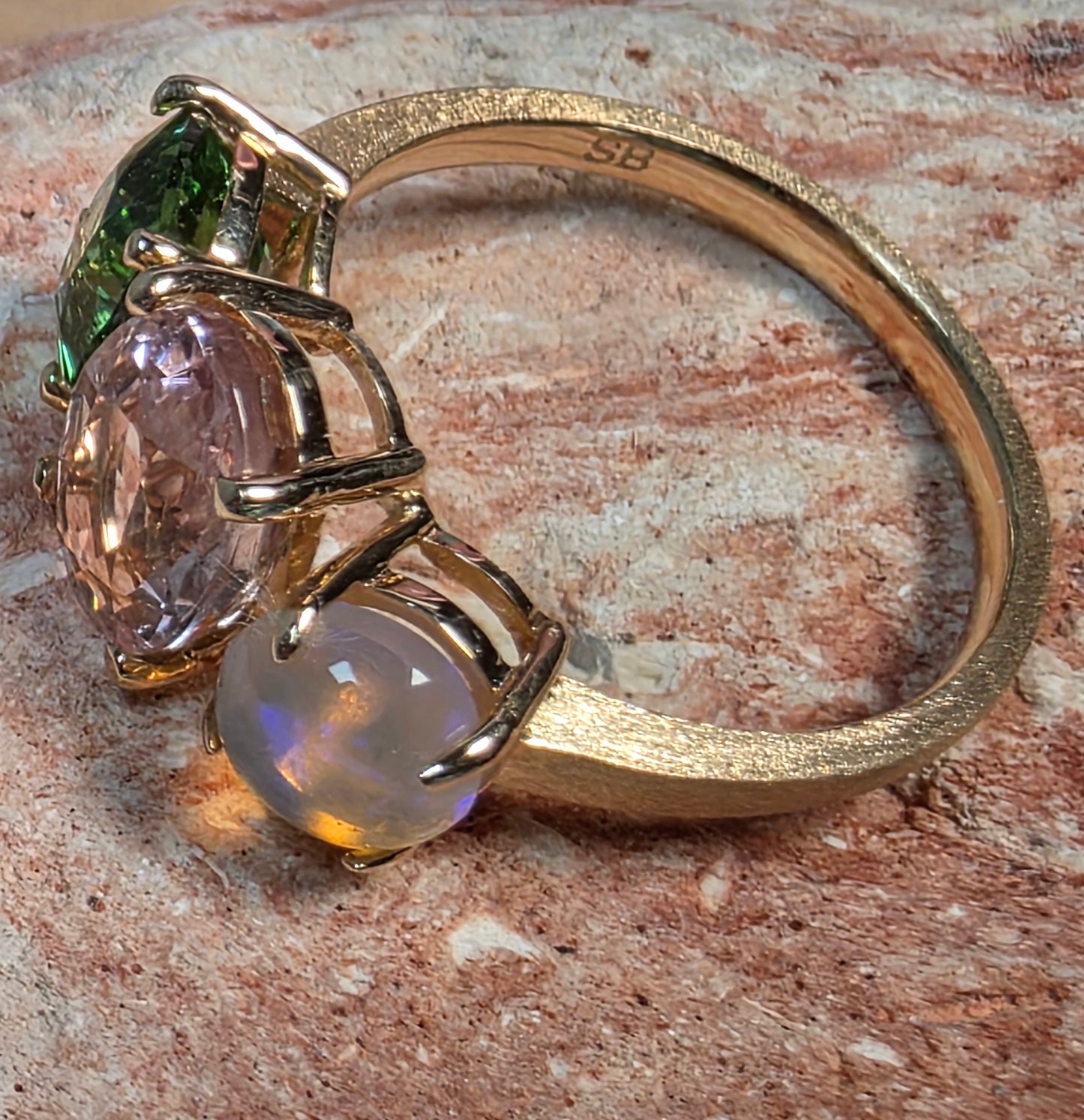 DREAMY RING