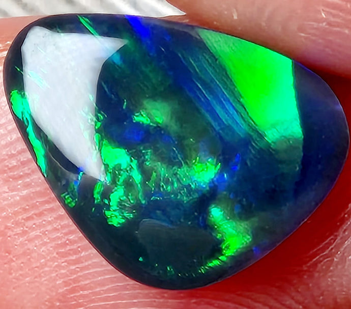ABSOLUTELY STUNING OPAL