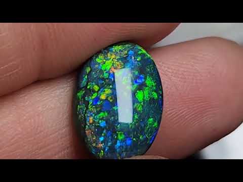 Black OPAL MAGIC 5.10 CARATS FROM LIGHTNING RIDGE