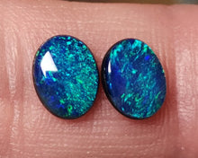 Load image into Gallery viewer, LIGHTNING RIDGE OPAL Doublet Pair
