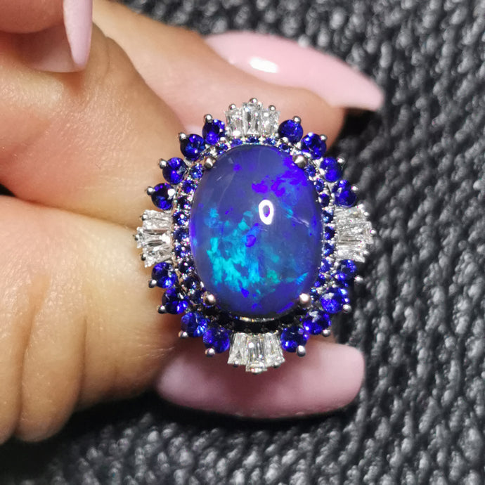 AUSTRALIAN BLACK OPAL RING